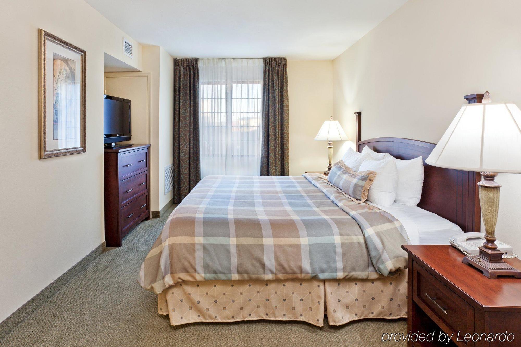 Staybridge Suites - Charlotte Ballantyne By Ihg Номер фото