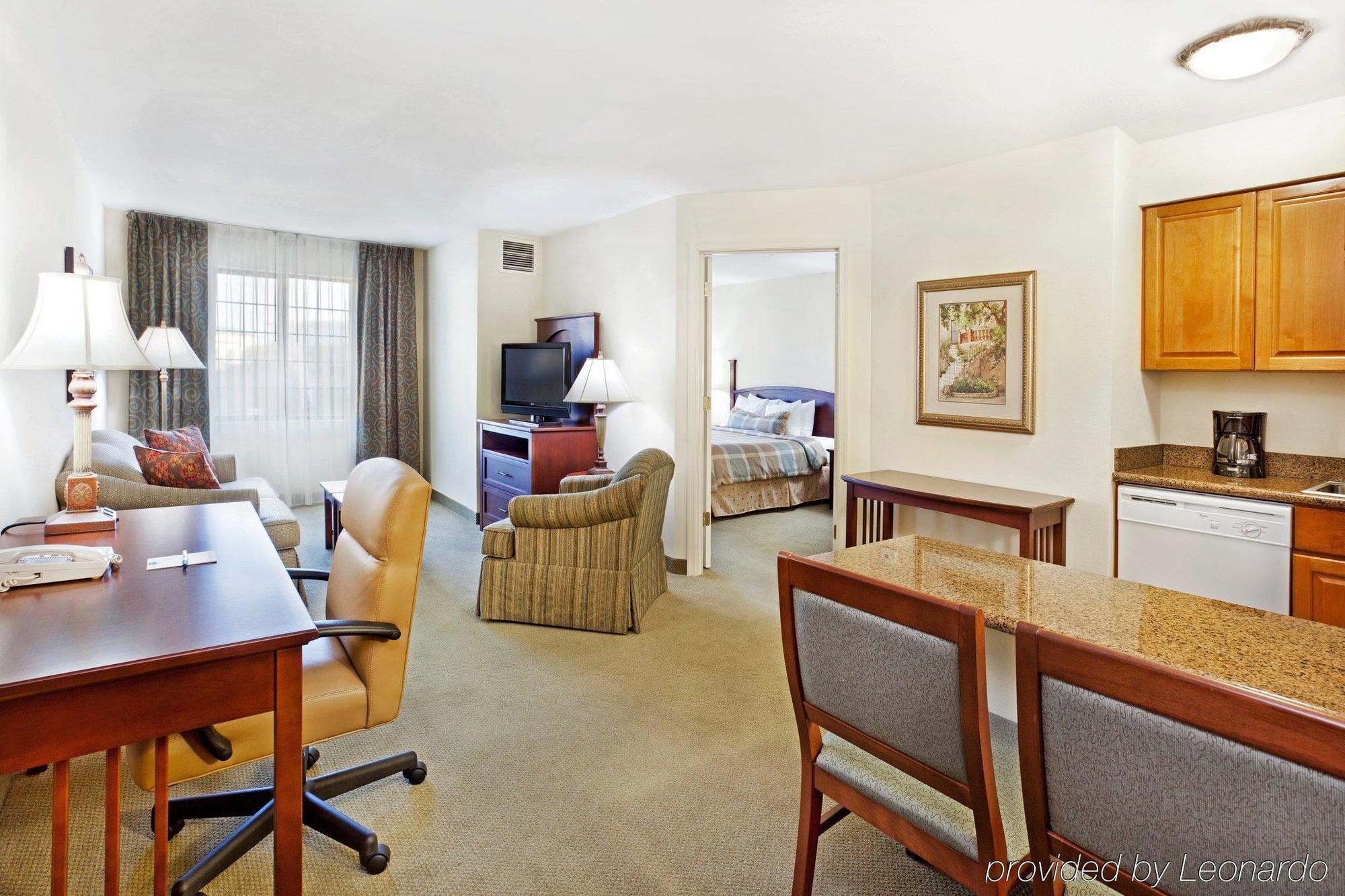 Staybridge Suites - Charlotte Ballantyne By Ihg Номер фото