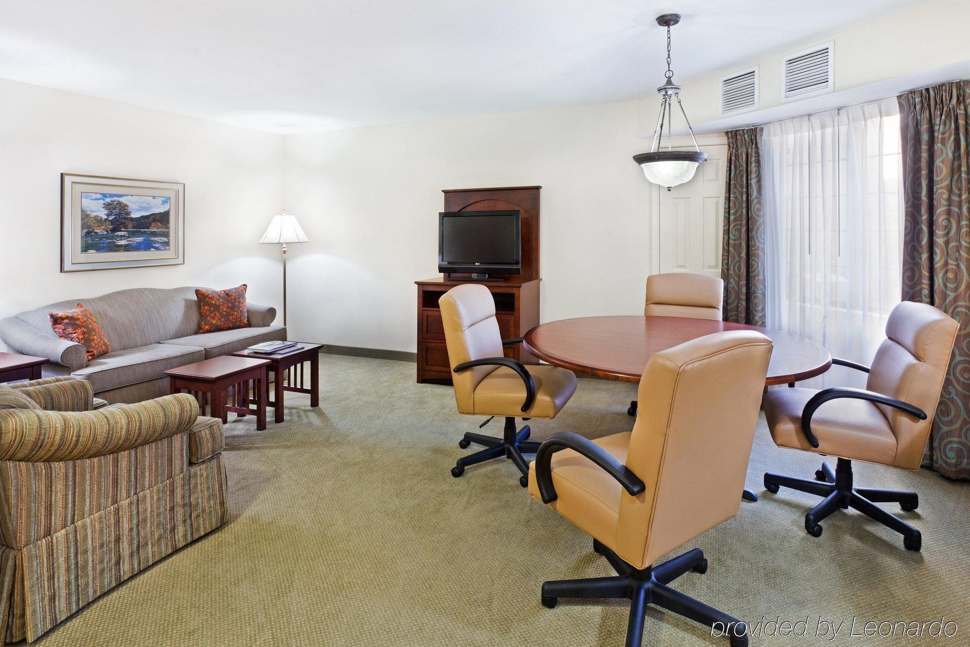 Staybridge Suites - Charlotte Ballantyne By Ihg Номер фото