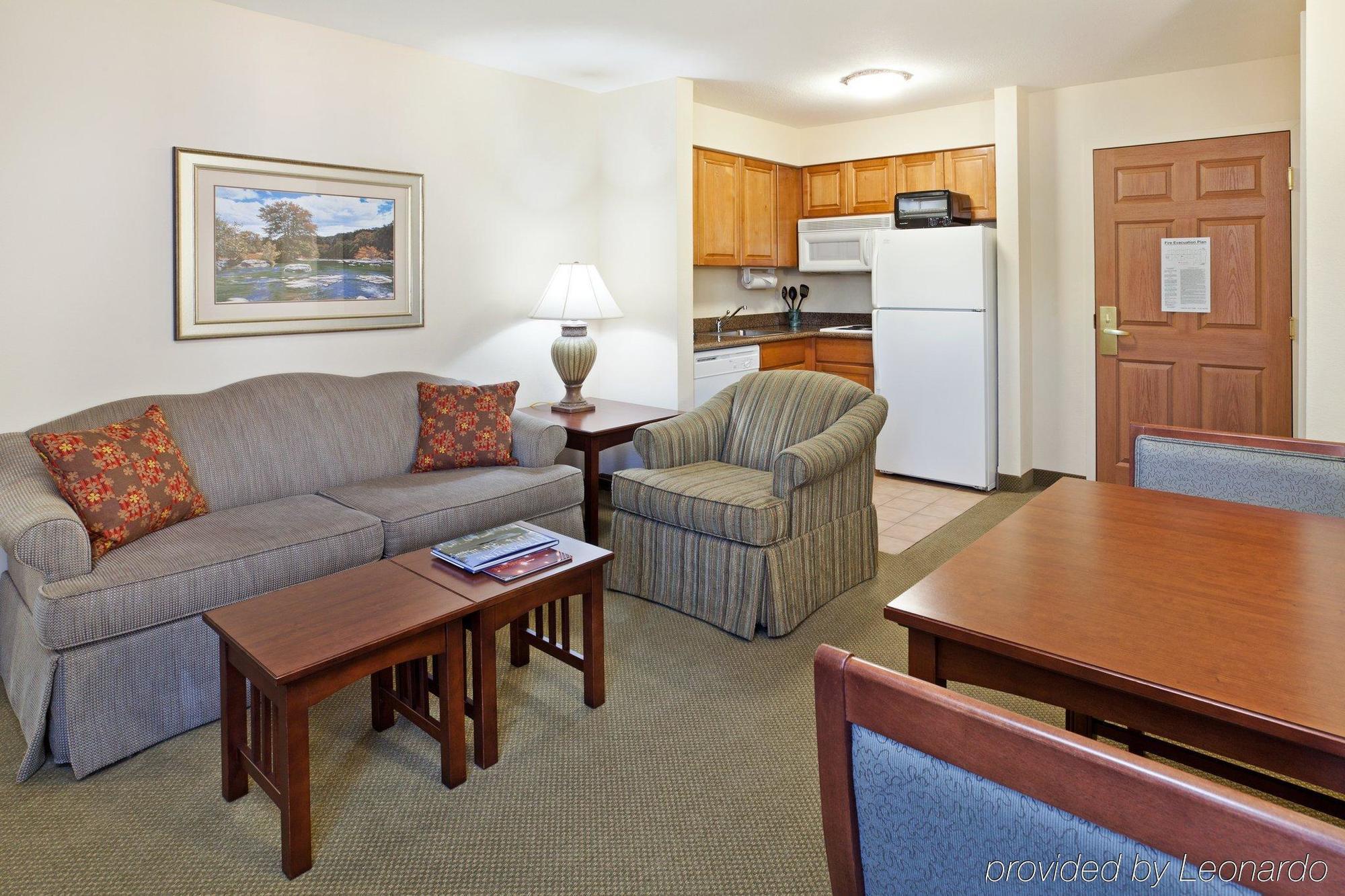 Staybridge Suites - Charlotte Ballantyne By Ihg Номер фото