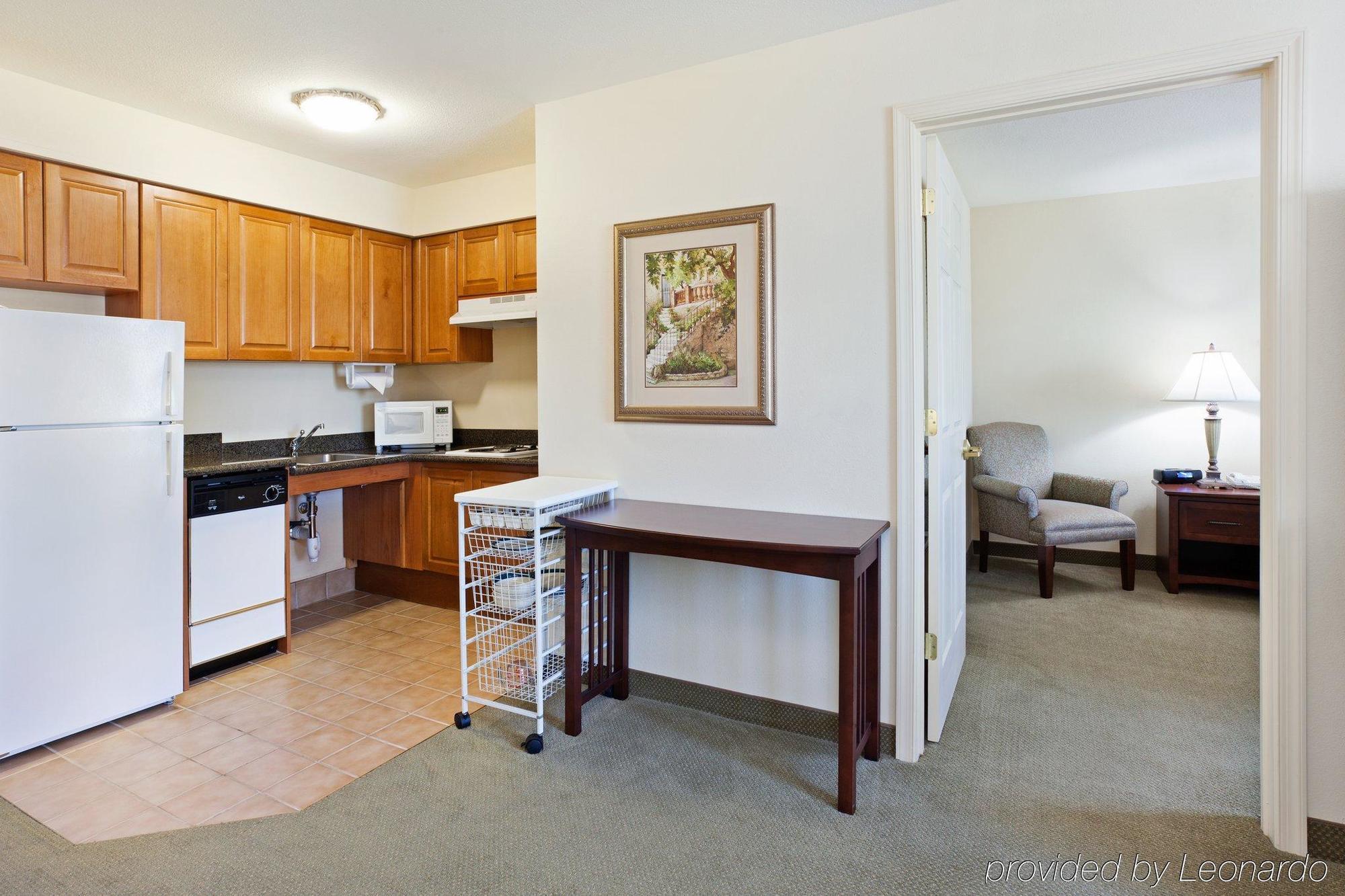 Staybridge Suites - Charlotte Ballantyne By Ihg Номер фото