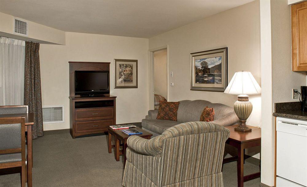 Staybridge Suites - Charlotte Ballantyne By Ihg Екстер'єр фото
